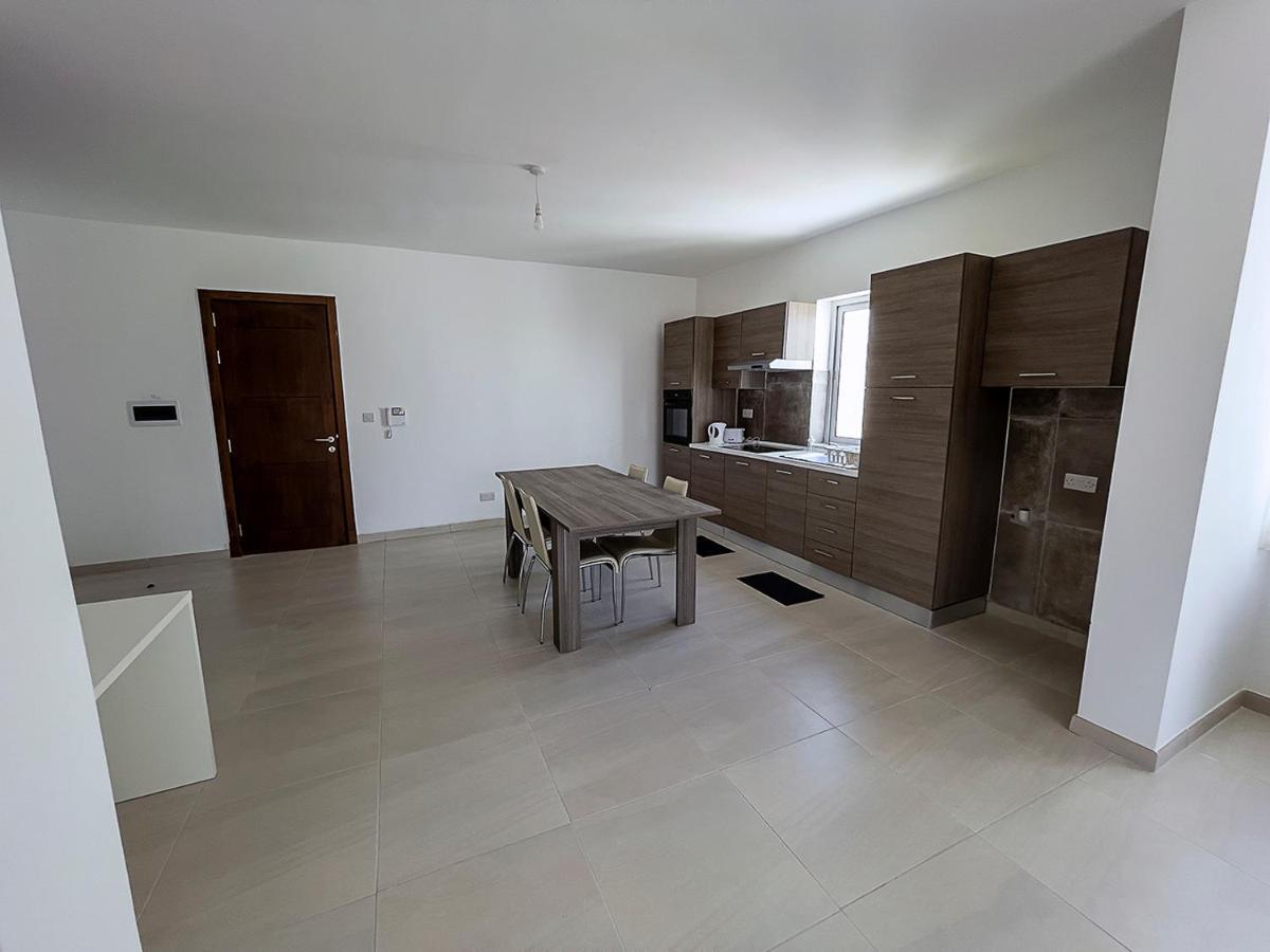 Close To Airport Apartment Zejtun Exterior photo